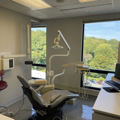 Dental treatment chair